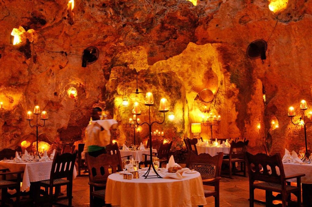 Cave_Restaurant