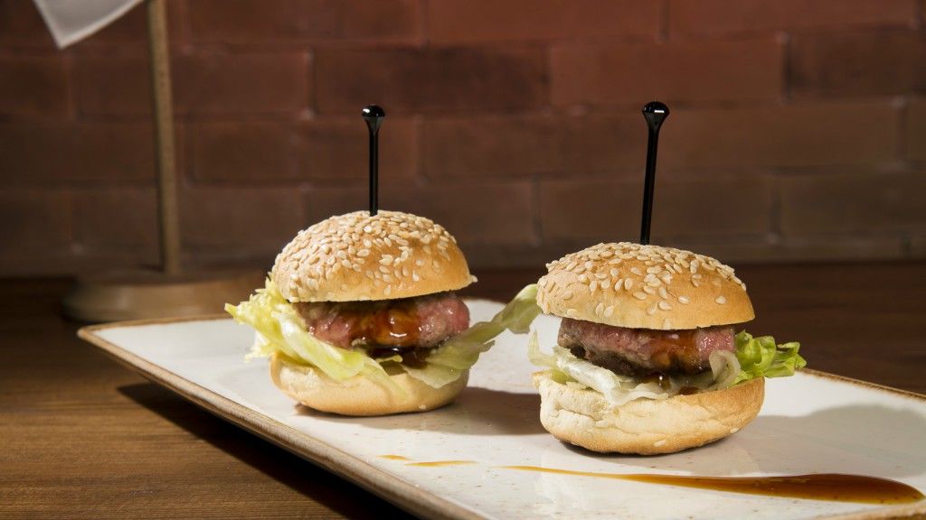 Kobe beef mini burger (1)edited