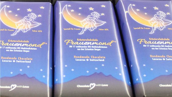 Frauenmond-Kräuterschokolade-kaufen-1030x583