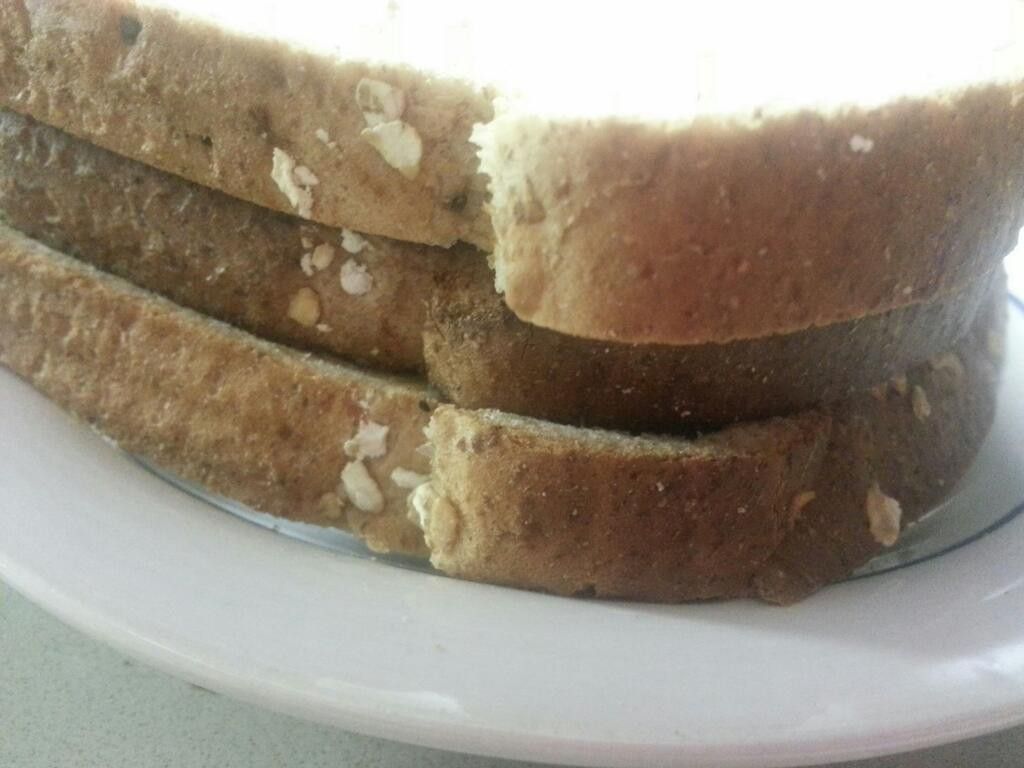 An_image_of_a_toast_sandwich,_shot_from_the_side