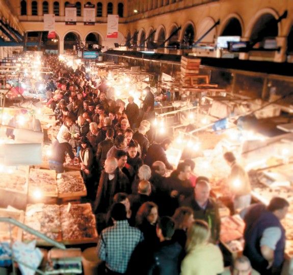 The-Central-market-of-Athens_Fotor-anoigma