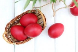 Why-Do-We-Dye-Eggs-Red-for-Easter