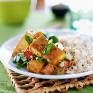 vegan tofu curry with brown rice