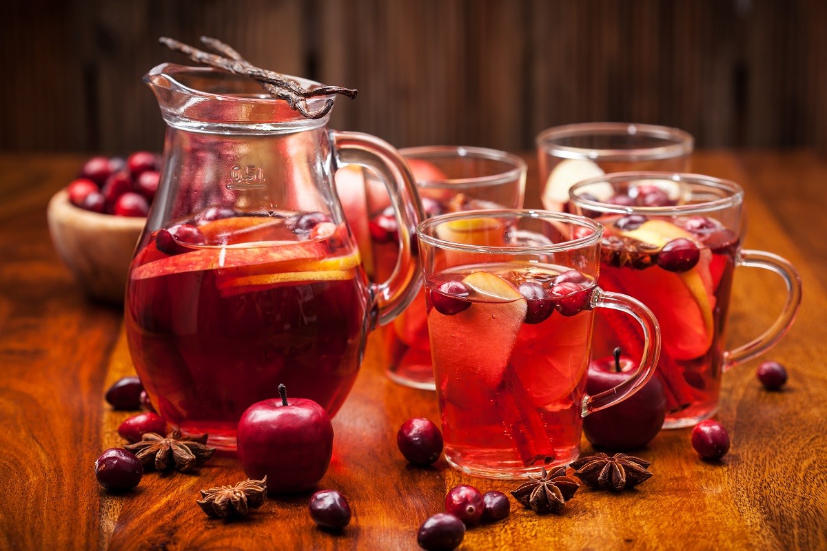 Delicious hot punch for winter and Christmas with fruits and wine
