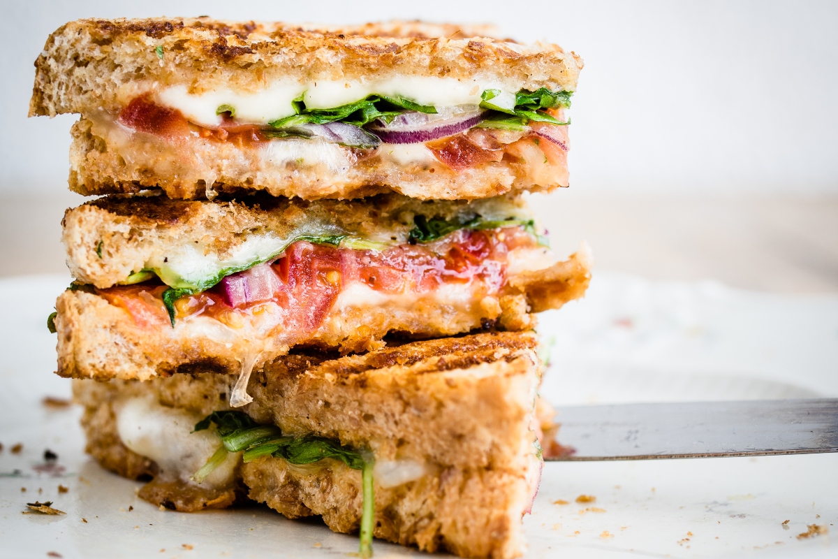 olive-thema-sandwich