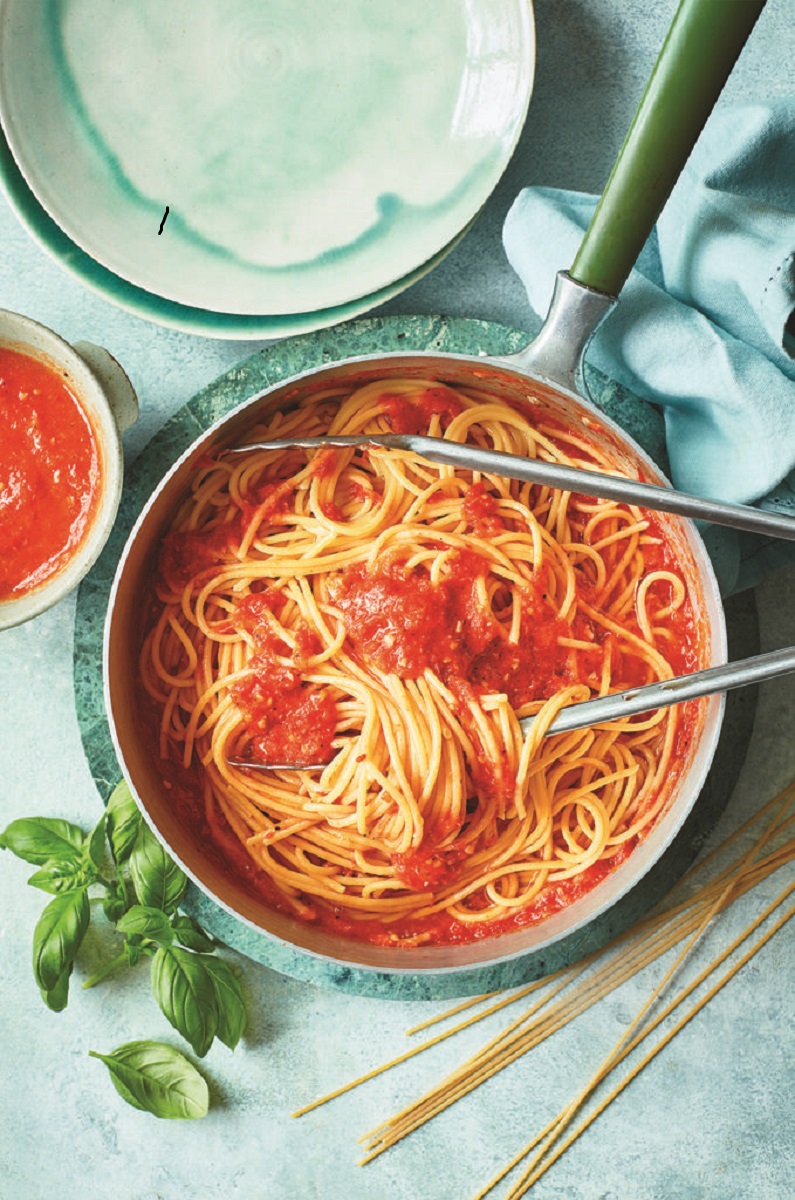 Seasonal, spaghetti with slow-roast tomato sauce
