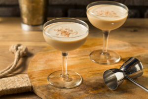 Boozy,Refreshing,Brandy,Alexander,Cocktail,With,Creme,De,Cacao