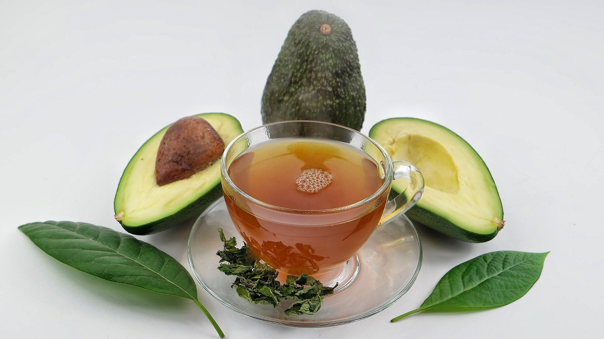 A,Cup,Of,Tea,Made,From,Avocado,Leaves,And,Avocado