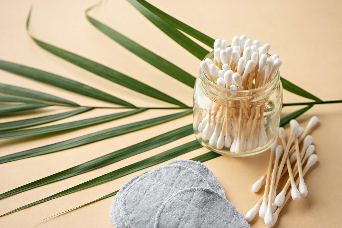 Image,Of,Bamboo,Cotton,Swabs,And,Cotton,Pads,,,Ecological