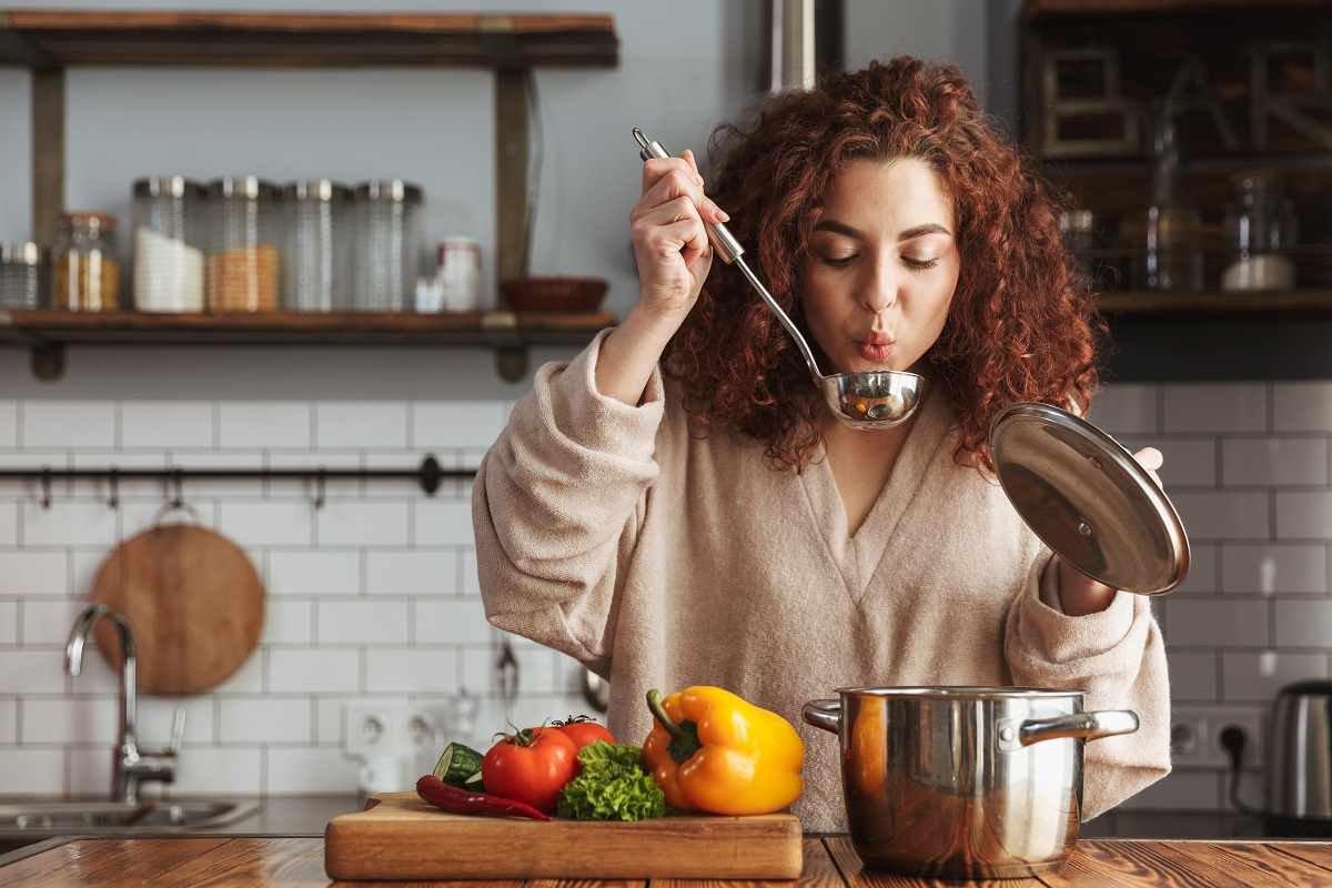 Photo,Of,Pretty,Caucasian,Woman,Holding,Cooking,Ladle,Spoon,While