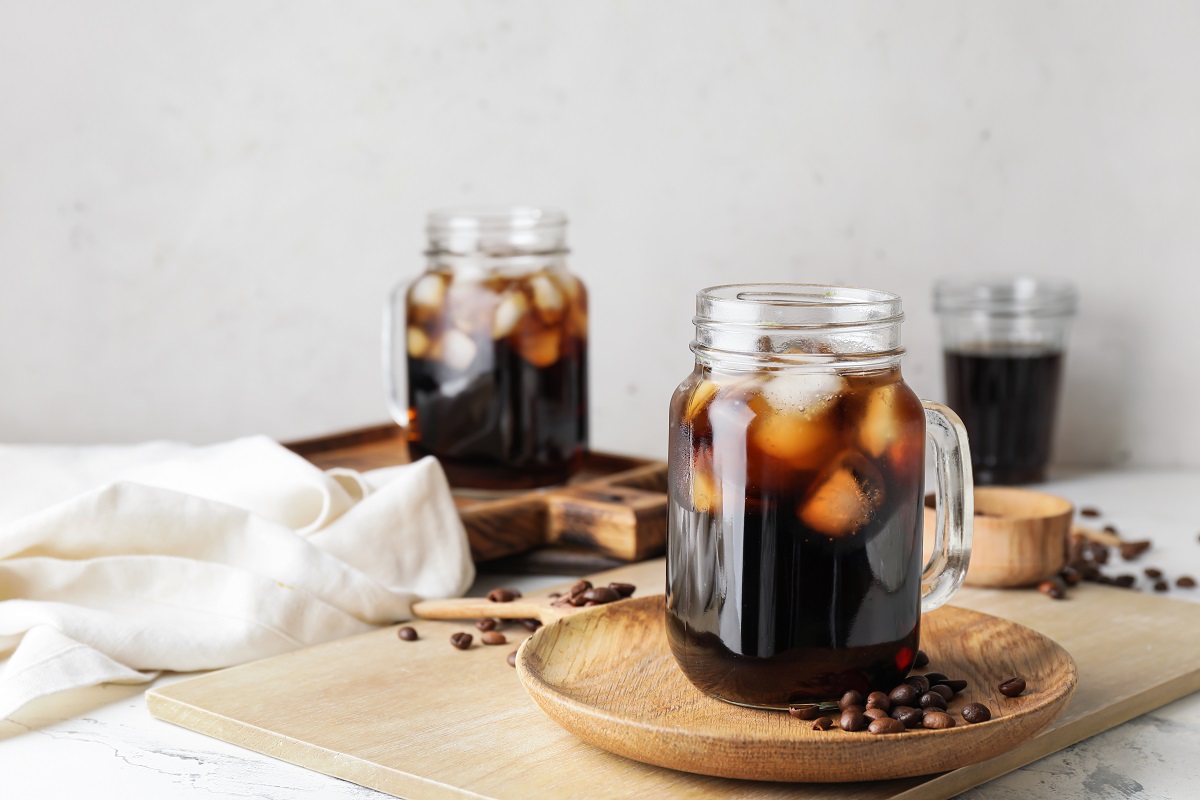 Mason,Jars,Of,Tasty,Cold,Brew,And,Coffee,Beans,On