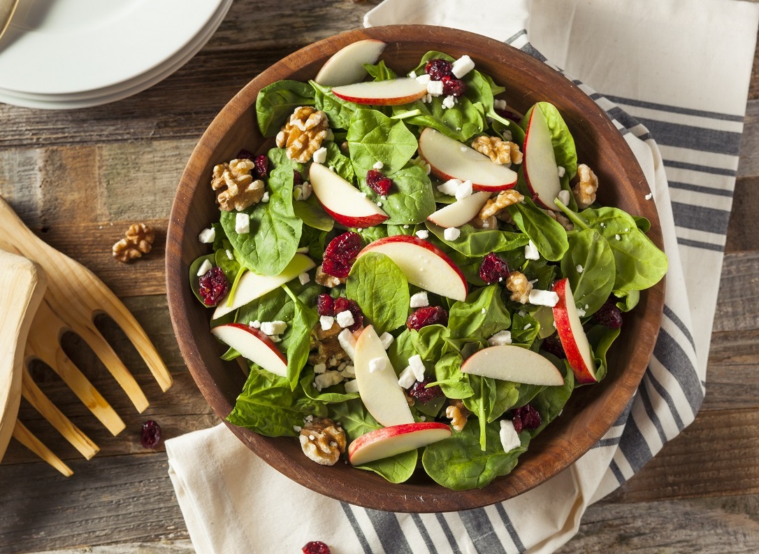Homemade,Autumn,Apple,Walnut,Spinach,Salad,With,Cheese,And,Cranberries