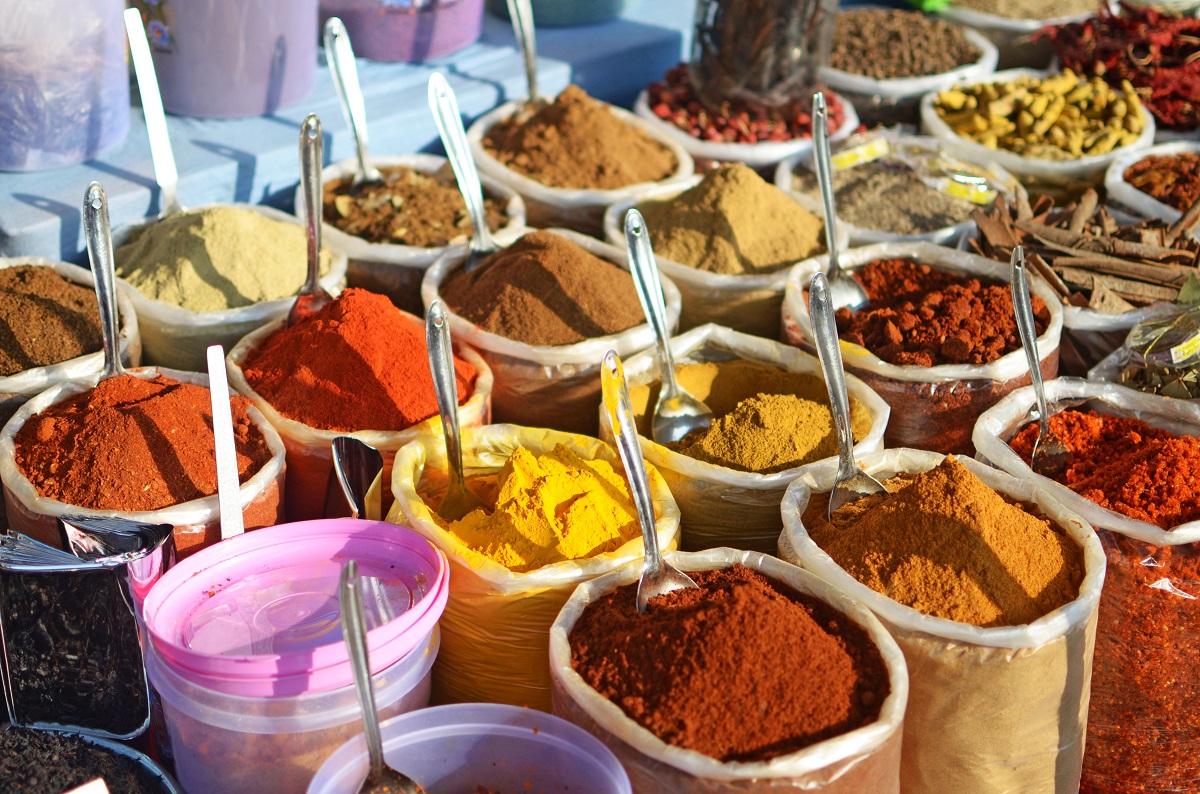 Various,Of,Indian,Colorful,Powder,Spices,On,The,Market,In