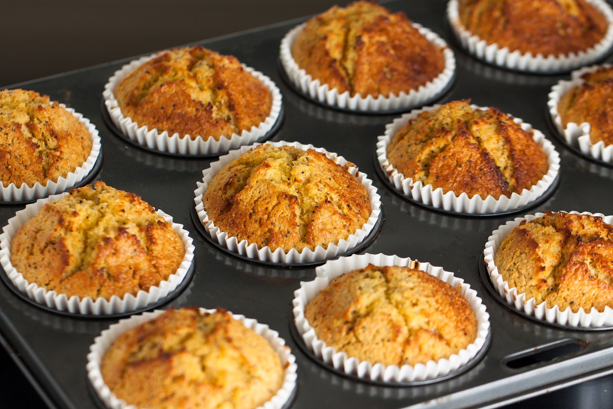 Delicious,Fresh,Homemade,Banana,Muffins,In,A,Baking,Tray